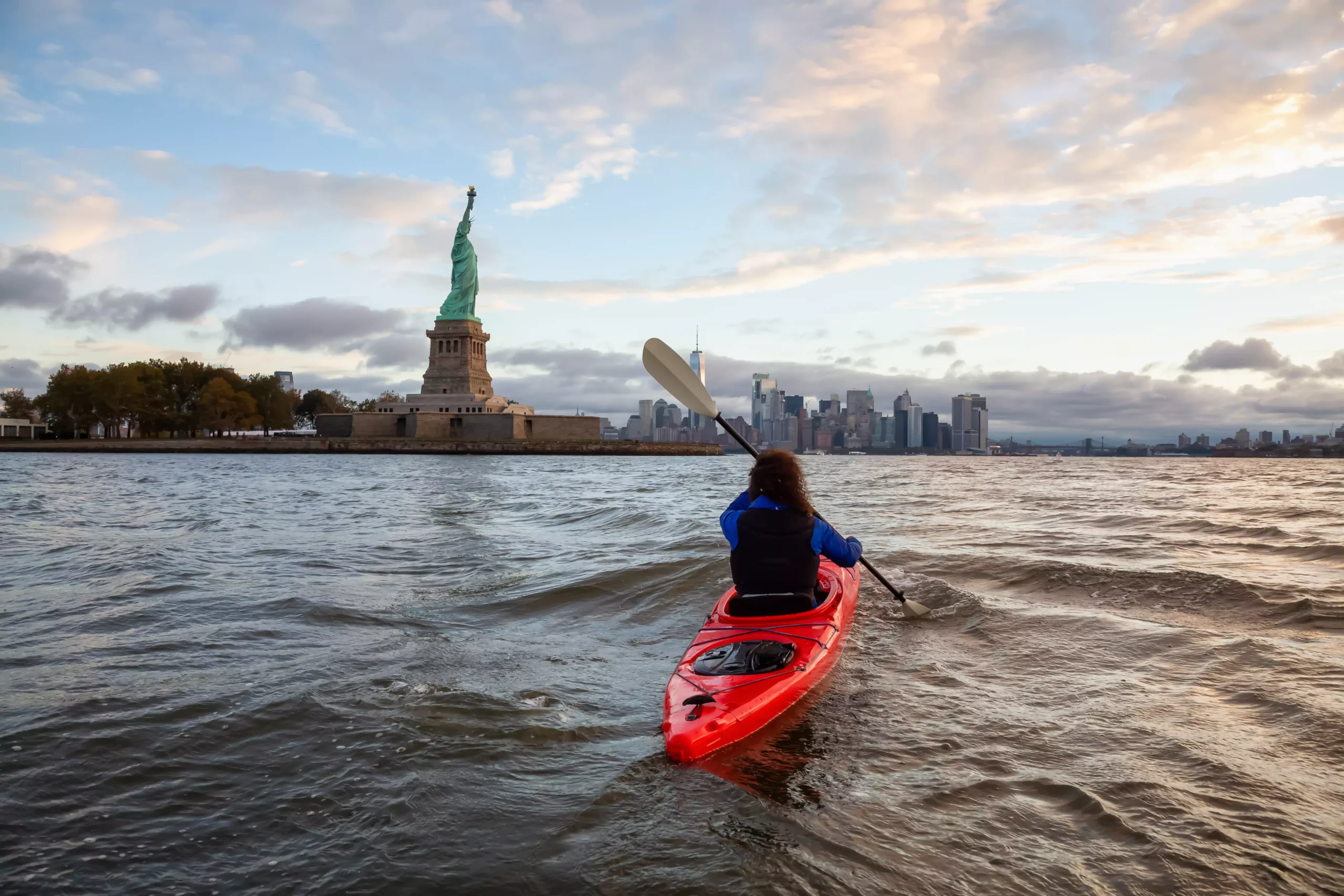 Statue of Liberty Kayaking scaled