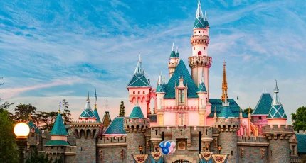 Disneyland Resort 1 scaled 1