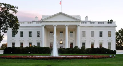 White House 1 scaled 1